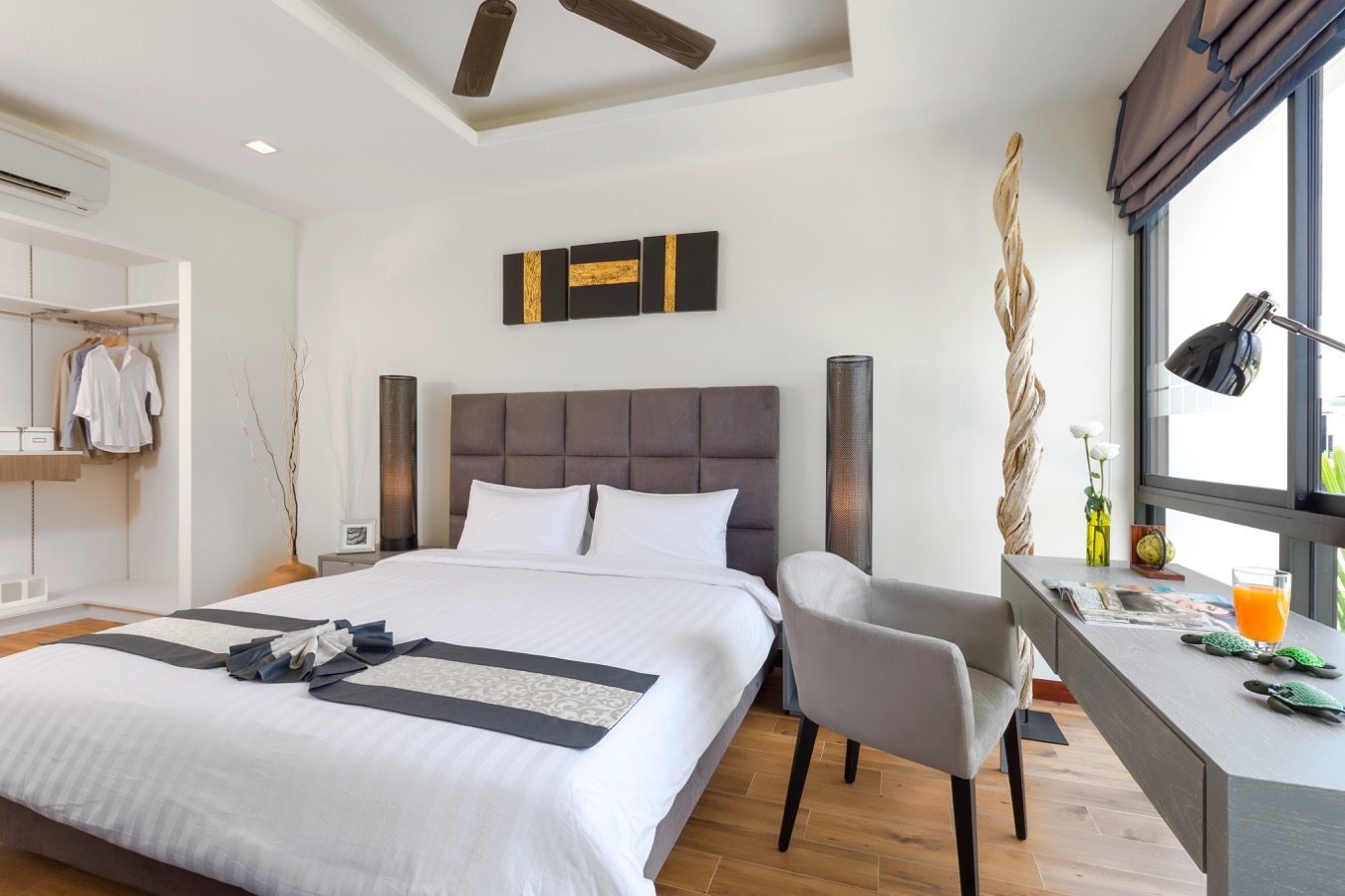 3. TOWNHOMES - MASTER BEDROOM 3